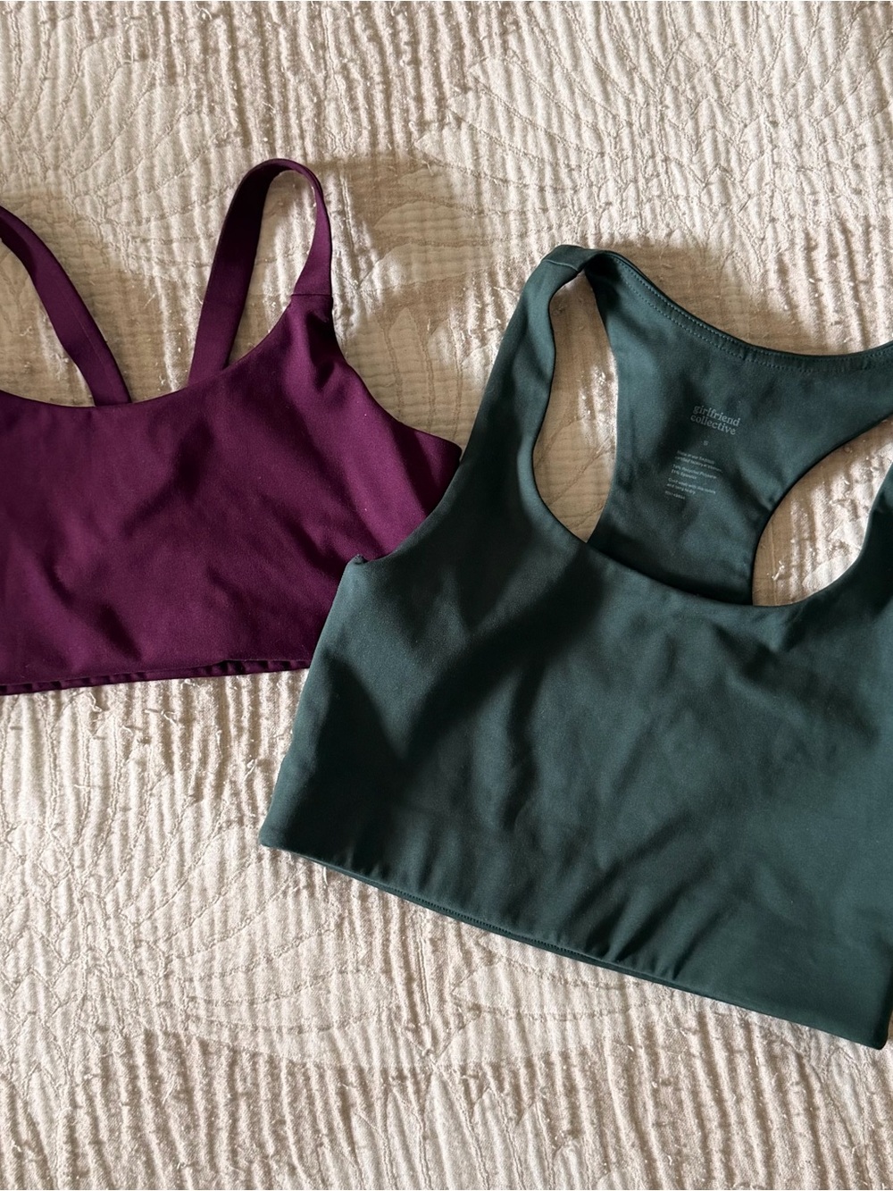 Girlfriend Collective- Women’s Scoop Neck bras - Plum & Forest